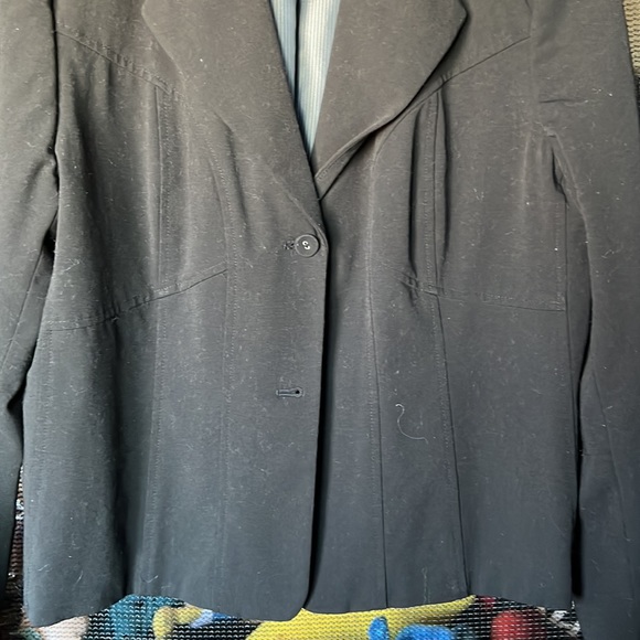 Blazer - Picture 2 of 2